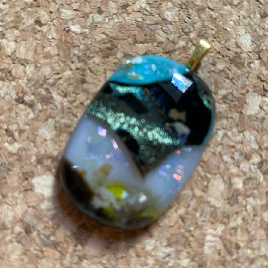 ⭐️ you are HEAVENLY [GLASS PENDANT] 🚀 skylight daydream