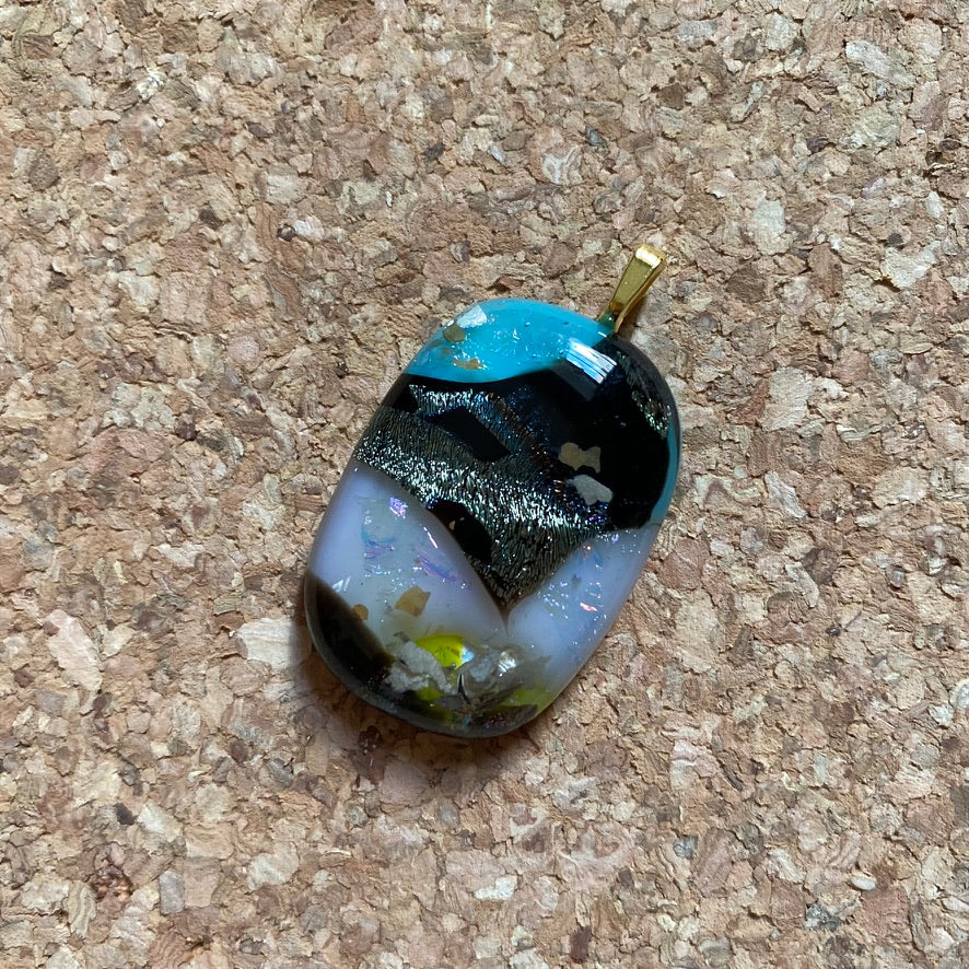 ⭐️ you are HEAVENLY [GLASS PENDANT] 🚀 skylight daydream