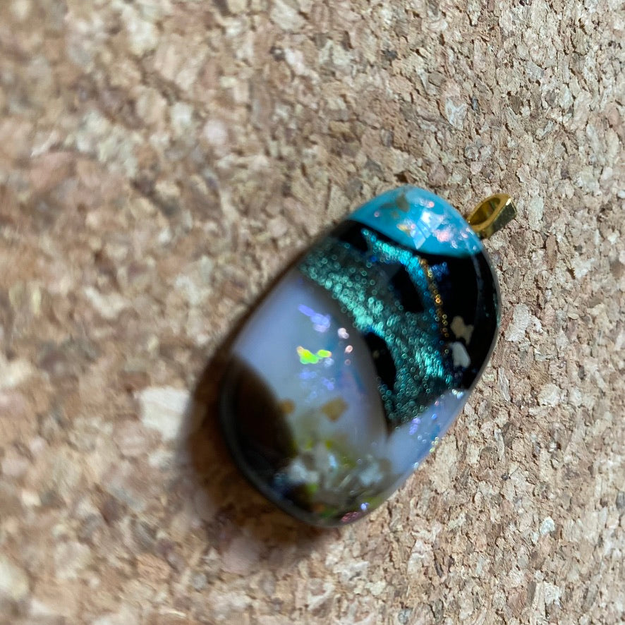 ⭐️ you are HEAVENLY [GLASS PENDANT] 🚀 skylight daydream
