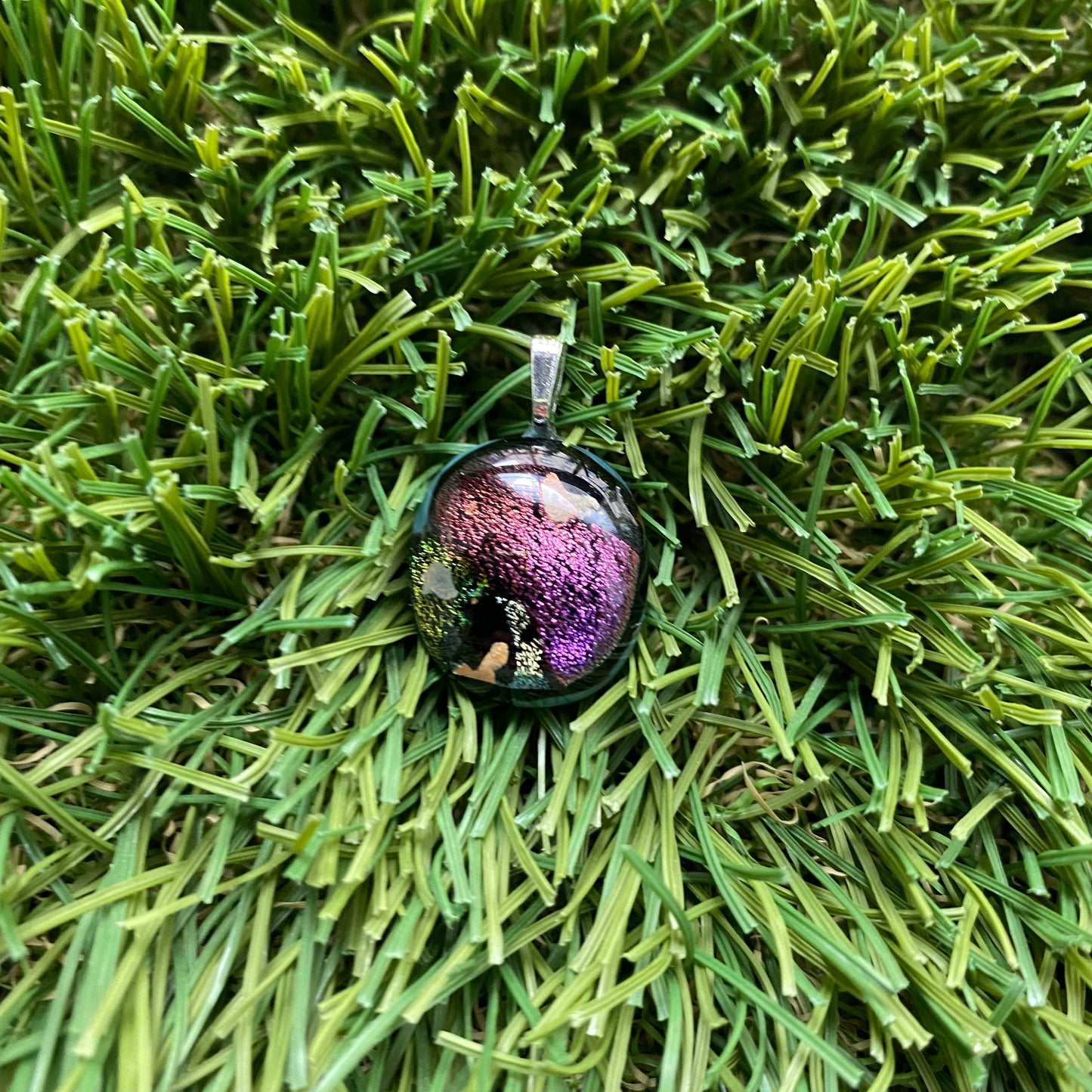 ⭐️ you are STARDUST [GLASS PENDANT] 🚀 queen energy