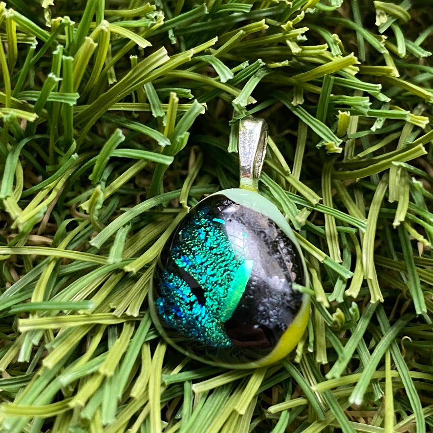 ⭐️ you are STARDUST [GLASS PENDANT] 🚀 non-attachment